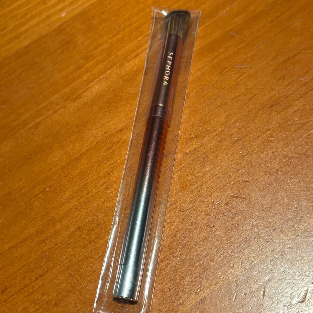 Sephora Magnetic Concealer Brush